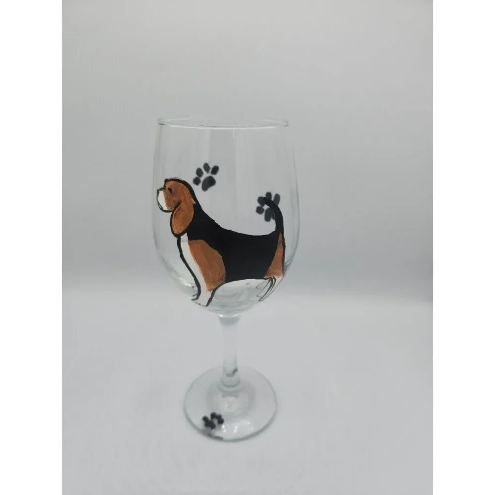 Beagle Dog WINE GLASS HAND PAINTED